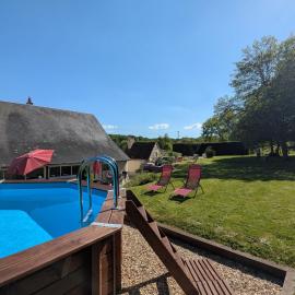Détente au Moulin: Piscine, Jacuzzi, Animaux Bienvenus, hotel Rouvres-les-Bois városában