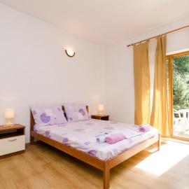 Apartments Limuni, hotel a Saplunara