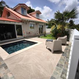 Villa 4 étoiles MWoodsuite MartiniqueSun - Coquet & Central avec piscine et jardin privé