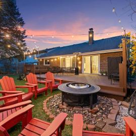 Cozy Luxury 4BR Home Near Airport, hotel v mestu Des Plaines