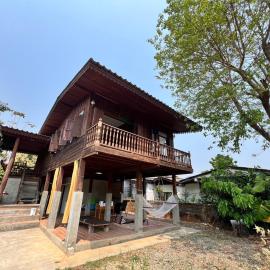 The Say Ba Homestay & Hostel at Mae Chaem เด๊อะเซ่บะ โฮมสเตย์ แม่แจ่ม، فندق في ماي تشايم
