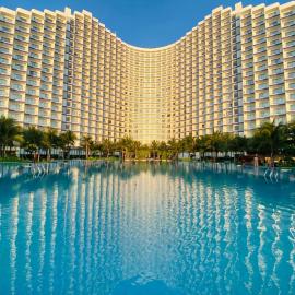 The AZURE Arena Cam Ranh Resort, hotell i Thôn Hò Ða