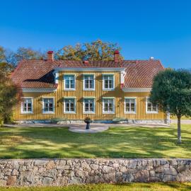 Grimsnas Herrgard, Hotel in Ljuder