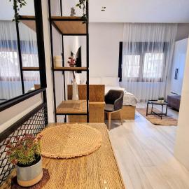 MELIGEO Suites Center of IOANNINA, hotel u Janjini
