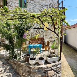Atelies Stone House，Potamia的飯店