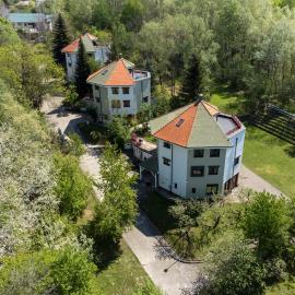 Villa Octogon Câmpina – hotel w mieście Câmpina