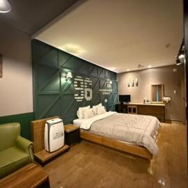 Venice Hotel, hotel Ulszanban