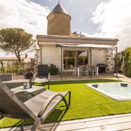 Moulin 18ème siècle, 3 chambres, jardin, wifi à Monnières - FR-1-306-1164, hotel u gradu Monnières