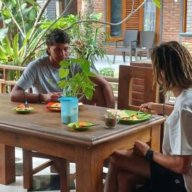 Dannyjuljol homestay, hotell i Dompu