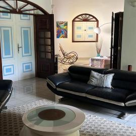 Chambre à louer quartier Frégate est 2 piscine privée, hotel in Le François