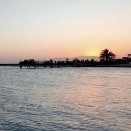 Apartamento Santa Pola, en Playa del Tamarit con piscina.