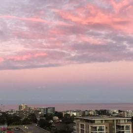 CBD Penthouse Retreat - Stunning Ocean & City View