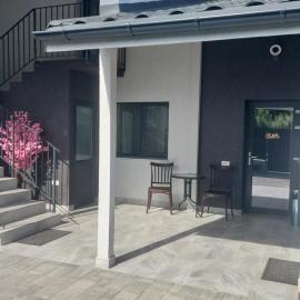 Casa 1 Mai, hotel in Curtea de Argeş