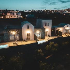 Uranides Luxury Suites