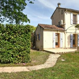 Lovely Home In Orange With Wifi
