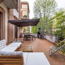 3-Bedroom Central Apartment with terrace near the sea