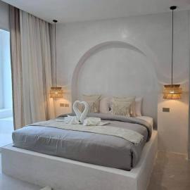 Evelia Kohsamed, hotel a Ao Phutsa