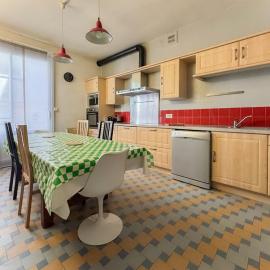 Hypercentre Cholet, grande capacité 2 à 12 personnes max, 4 chambres
