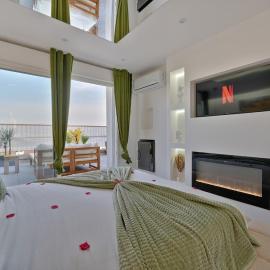 Luxury Dolce Jacuzzi