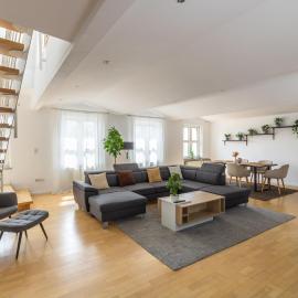 Penthouse-Maisonette - City Center, Highspeed Internet, Garage