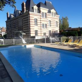 200m de la mer Piscine WIFI T2 41m2 4 pers 1 chambre refait à neuf hypercentre