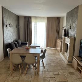 Luxury Family Apartment Kaliakria, hotel i Topola