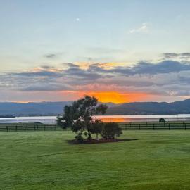 Somerset Lakehouse, Hotel in Somerset Dam