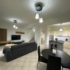 Sea View House, Hotel in Astrakeri