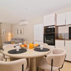 VILLA PERIGORD 1- Spacieux - clim - wifi - parking - Jardin, hotel in Le Pontet