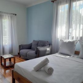 Haintso Floralise - Chambres et tables d'hôtes - Réstaurant, hotel in Talata-maty