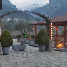 Ενοικιαζόμενα Δωμάτια Ενιπεύς- Rooms Enipeas, hotel en Litochoro