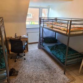 Raum in AE max 4 B, hotel in Essen