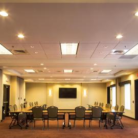 Hyatt Place Charlottesville, хотел в Шарлотсвил