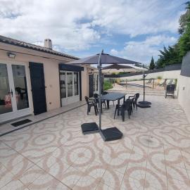 Villa avec piscine, hotel em Rocbaron
