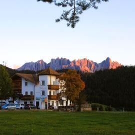 콜레피에트라에 위치한 호텔 Hotel Landgasthof Lärchenwald