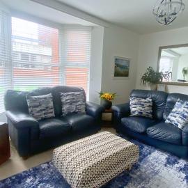 Percy House, 2 Bedroom, 4 Bed Flat Near Beach, Porthcawl Town Centre