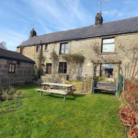Jasmine Cottage, Youlgrave Nr Bakewell, hotel in Youlgreave