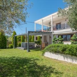 Mare Monte Villa, khách sạn ở Asproválta