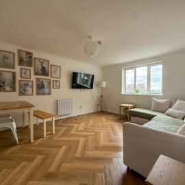 Cosy Central Flat with Parking, hotel v destinaci Bangor