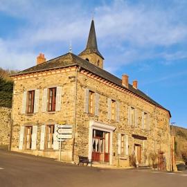 Les Chambres de la Violette, hotel Grenier-Montgon városában