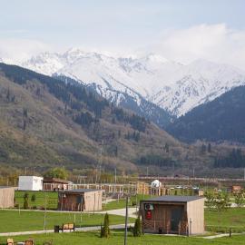 Eco-hotel AQBULAQ, hotel i Kaynazarka