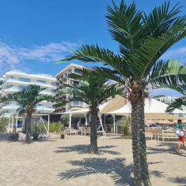Residence Sole 8 by Wave - Apartament luxury 60mp cu terasa si vedere la mare, acces direct pe plaja OhiOhi Beach- Mamaia Nord - Restaurant, Parcare gratuita