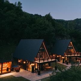 Valea Mosului - Chic A Frame โรงแรมในเปโตรชานิ