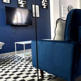 Le bleu - T2 cozy à 50m de la gare โรงแรมในเนอแวร์