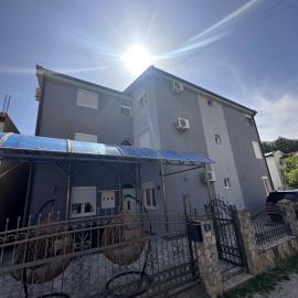 Apartmani MULIC Sutomore, hotel in Sutomore