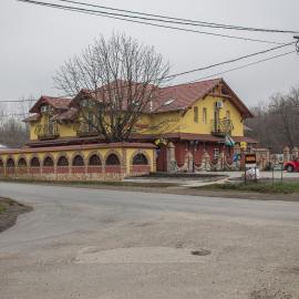 Verona Panzió, hotel di Döbrököz
