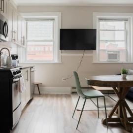 Centrally located 1bed Newbury Street