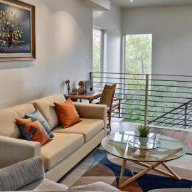 Hollywood Homes Free parking close to all things LA, hotel a Los Angeles