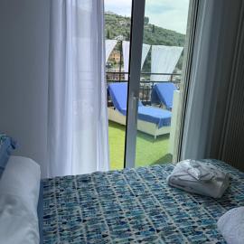 Appartamento Rapallo Sky Garden Maria Jose Liguria - Attico vista mare - Terraces - 2 bagni- 2 Camera da Letto - Box, Wi-fi, Idromassaggio Free inteiro Attico per Voi, con Ascensore