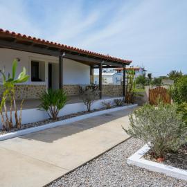 The Garden House، فندق في Antimácheia